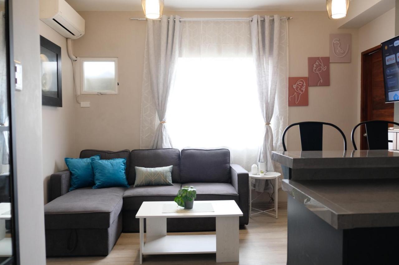 2-Bedroom Boutique City Condo - Newly Renovated! Cebu Buitenkant foto