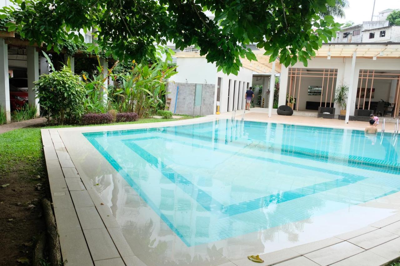 2-Bedroom Boutique City Condo - Newly Renovated! Cebu Buitenkant foto
