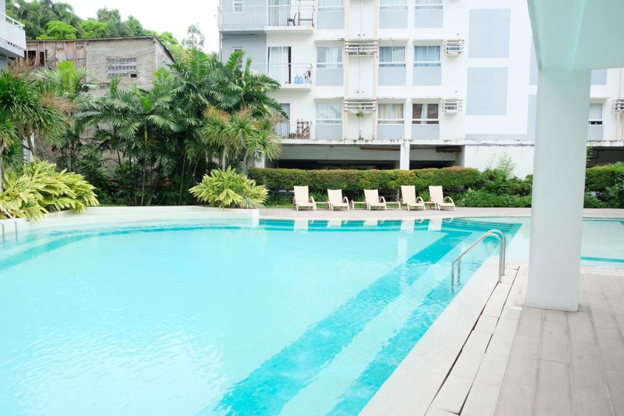 2-Bedroom Boutique City Condo - Newly Renovated! Cebu Buitenkant foto