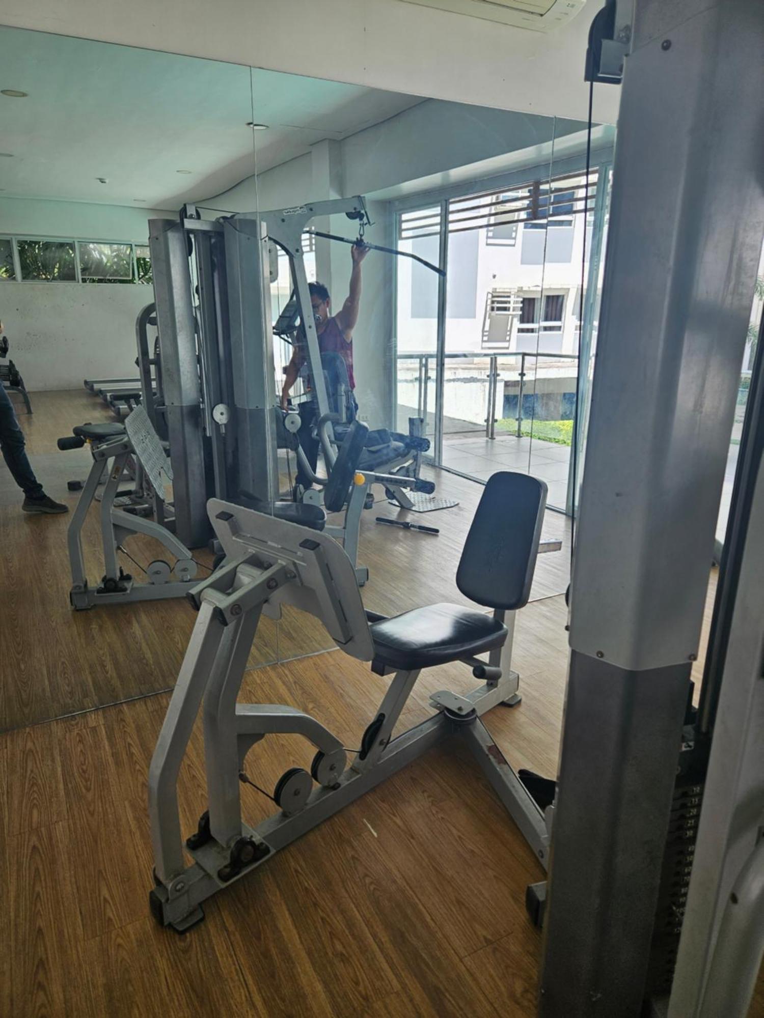2-Bedroom Boutique City Condo - Newly Renovated! Cebu Buitenkant foto