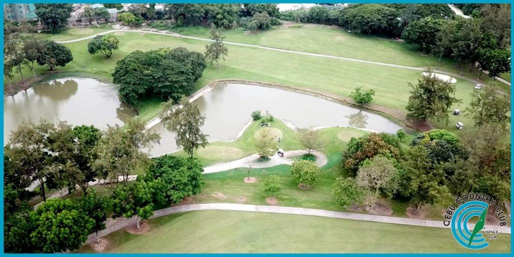 2-Bedroom Boutique City Condo - Newly Renovated! Cebu Buitenkant foto